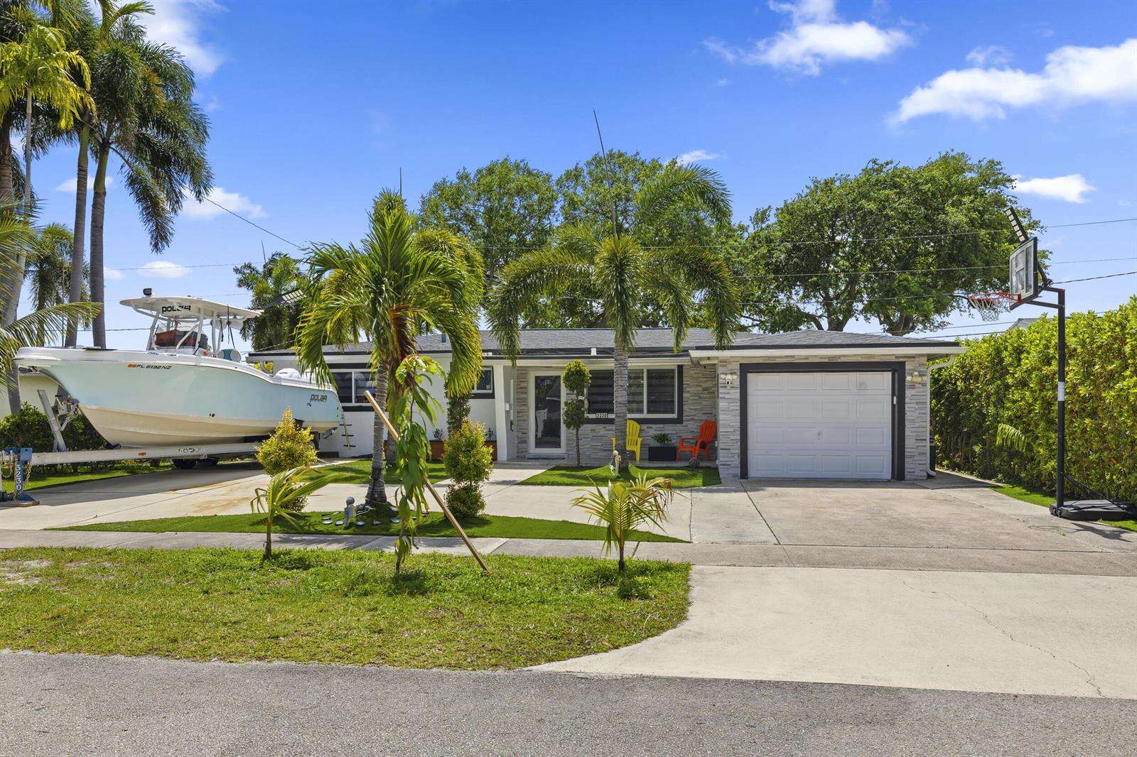 3230 Roosevelt, Hollywood, FL 33021 - For Sale photo 1