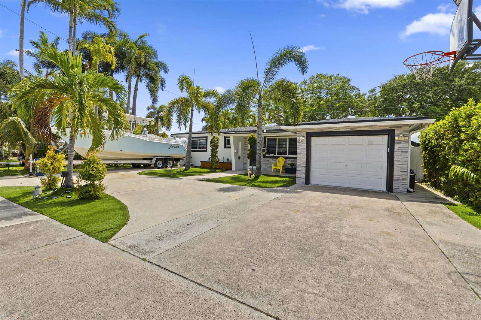 3230 Roosevelt, Hollywood, FL 33021 - For Sale photo 2