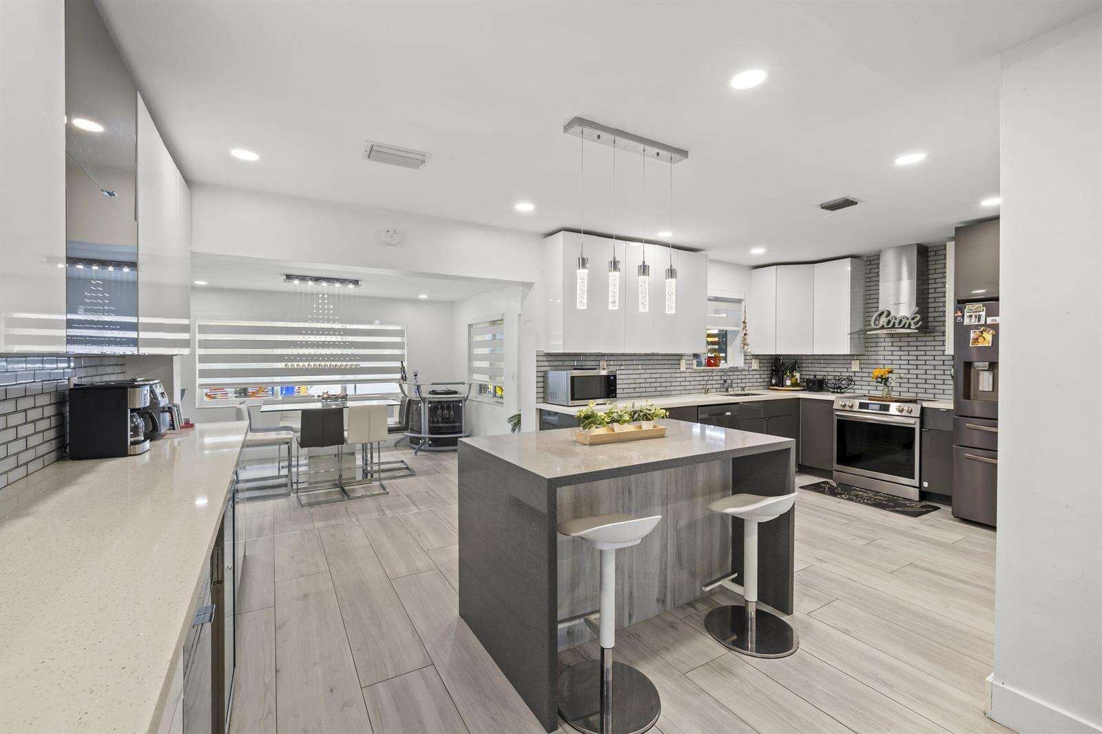 3230 Roosevelt, Hollywood, FL 33021 - For Sale photo 13