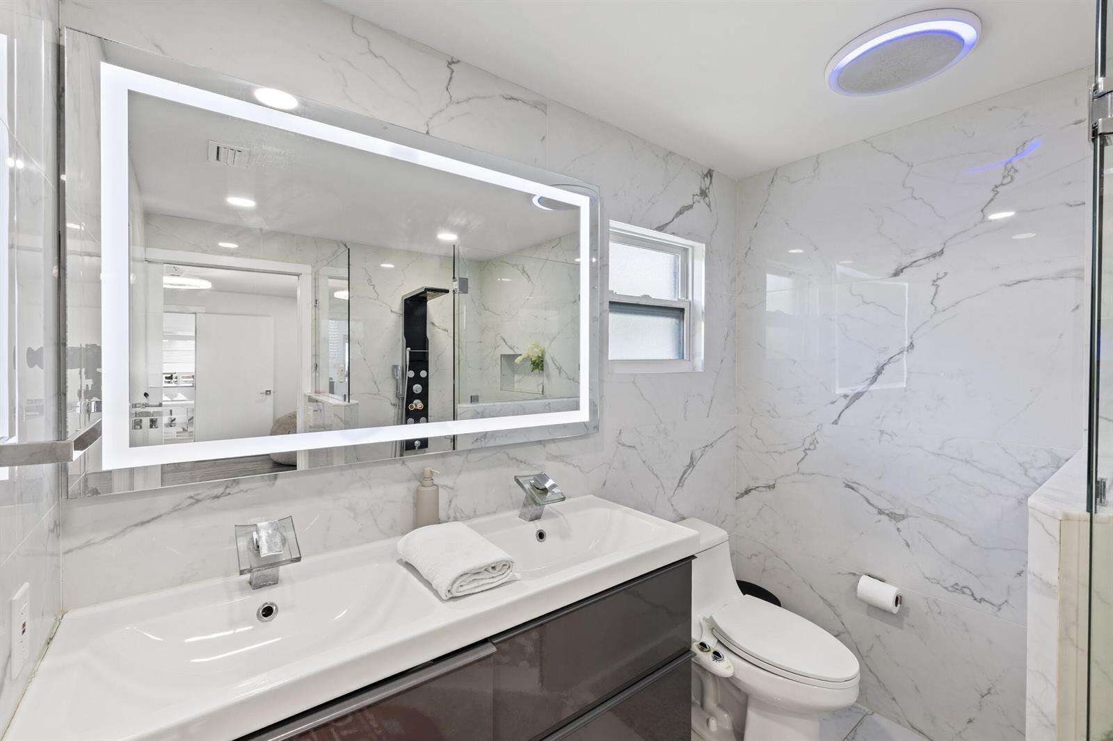 3230 Roosevelt, Hollywood, FL 33021 - For Sale photo 24