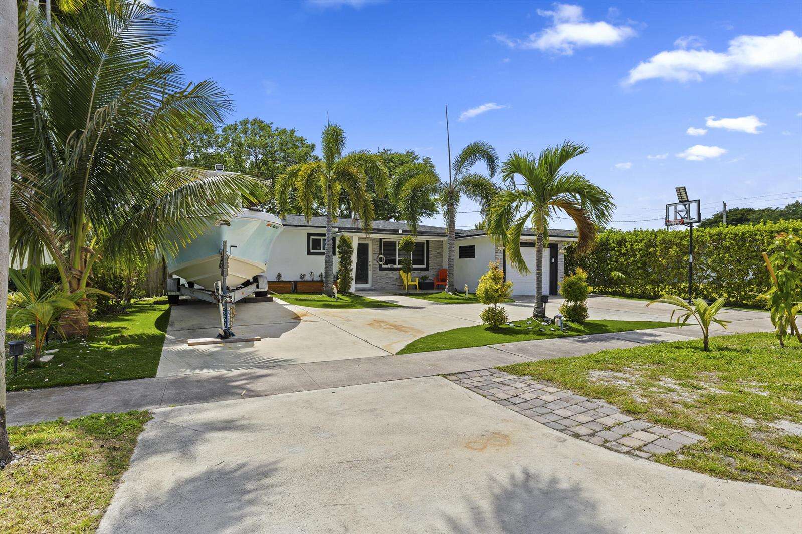 3230 Roosevelt, Hollywood, FL 33021 - For Sale photo 4
