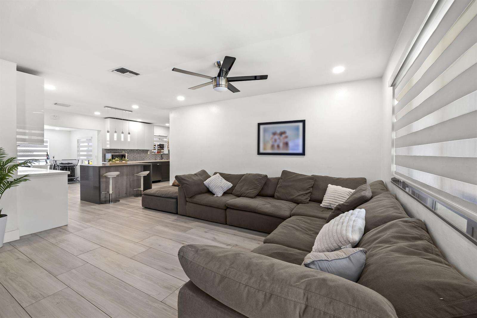 3230 Roosevelt, Hollywood, FL 33021 - For Sale photo 6