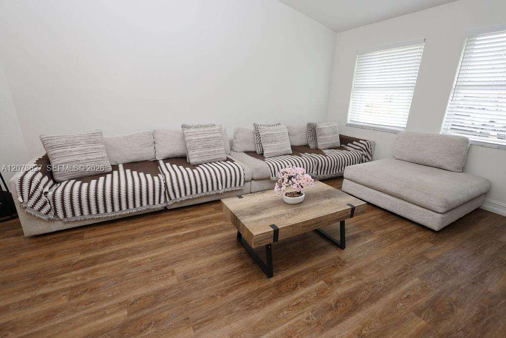 14871 156th St, Miami, FL 33187 - For Sale photo 16