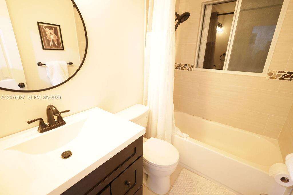 14871 156th St, Miami, FL 33187 - For Sale photo 36