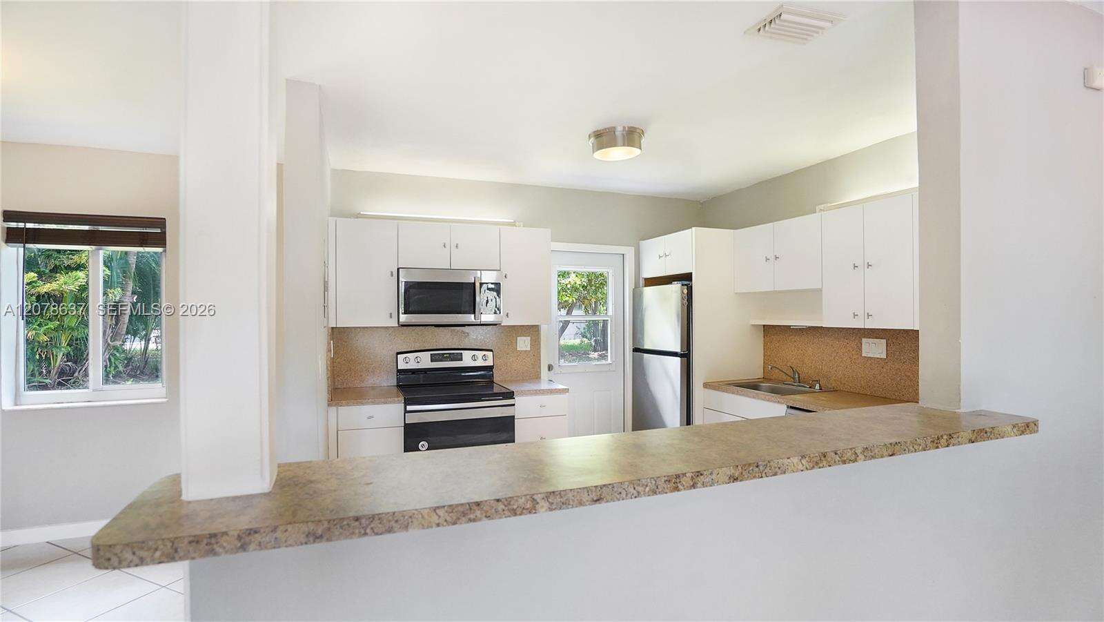 903 2nd St, Hallandale Beach, FL 33009 - For Sale photo 5