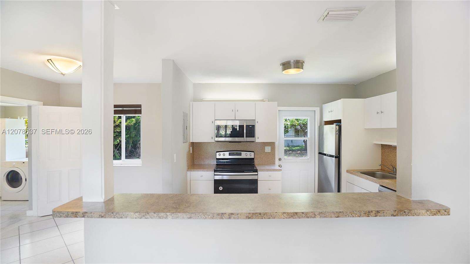 903 2nd St, Hallandale Beach, FL 33009 - For Sale photo 9