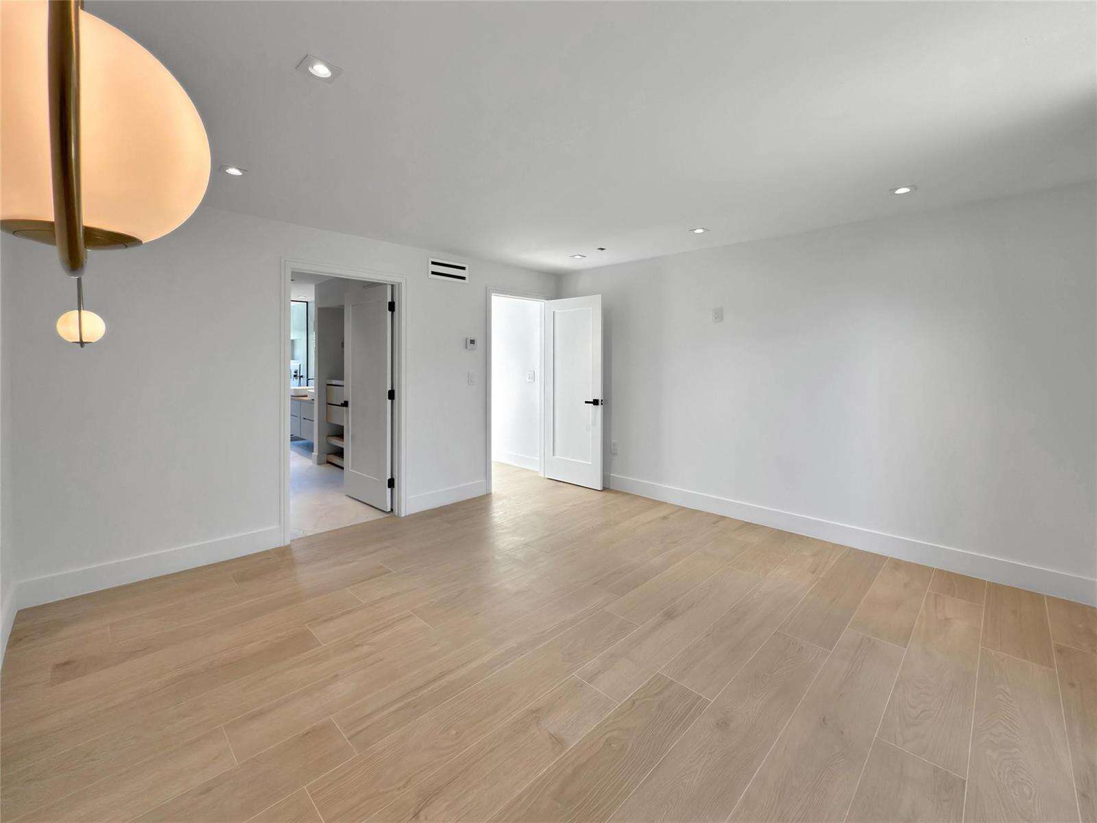 729 17th, Fort Lauderdale, FL 33304 - For Sale photo 15