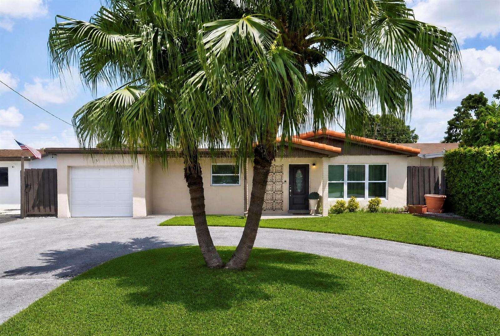 7961 Normandy, Miramar, FL 33023 - For Sale photo 1