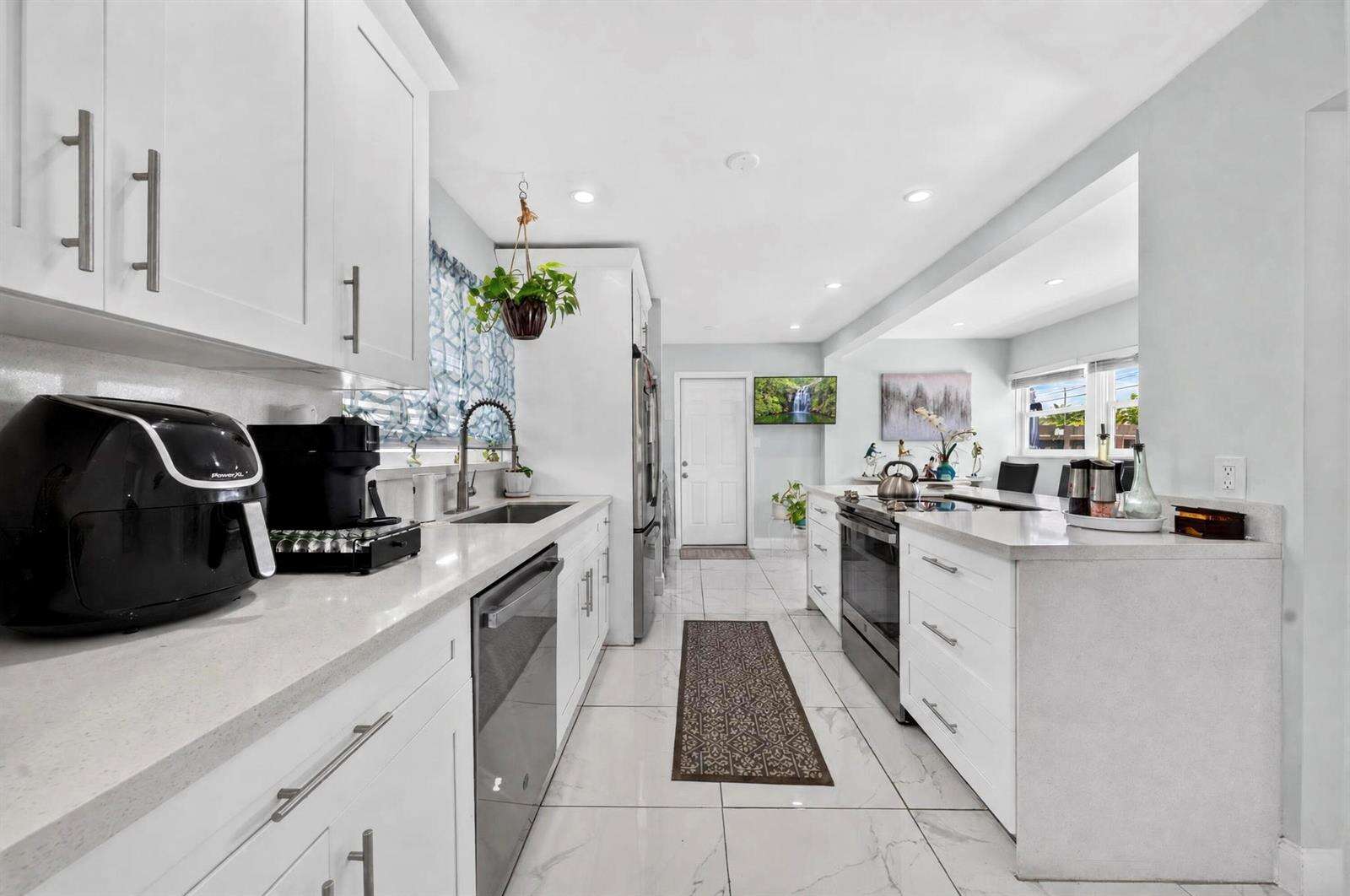 7961 Normandy, Miramar, FL 33023 - For Sale photo 13
