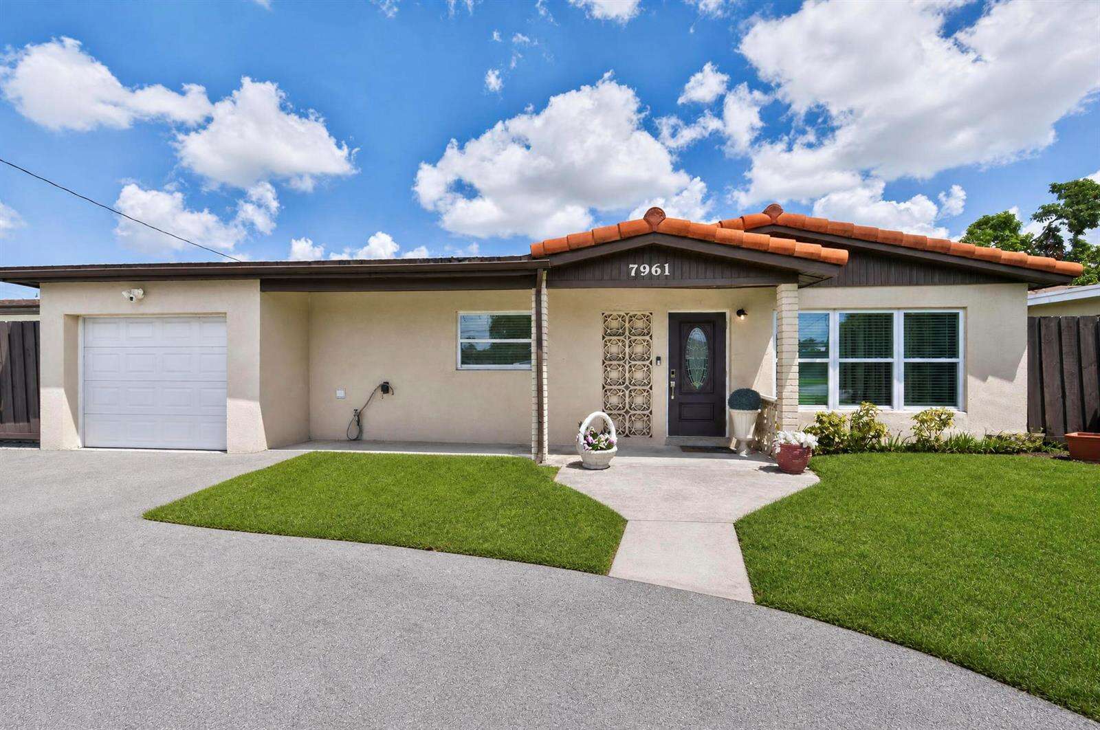 7961 Normandy, Miramar, FL 33023 - For Sale photo 3