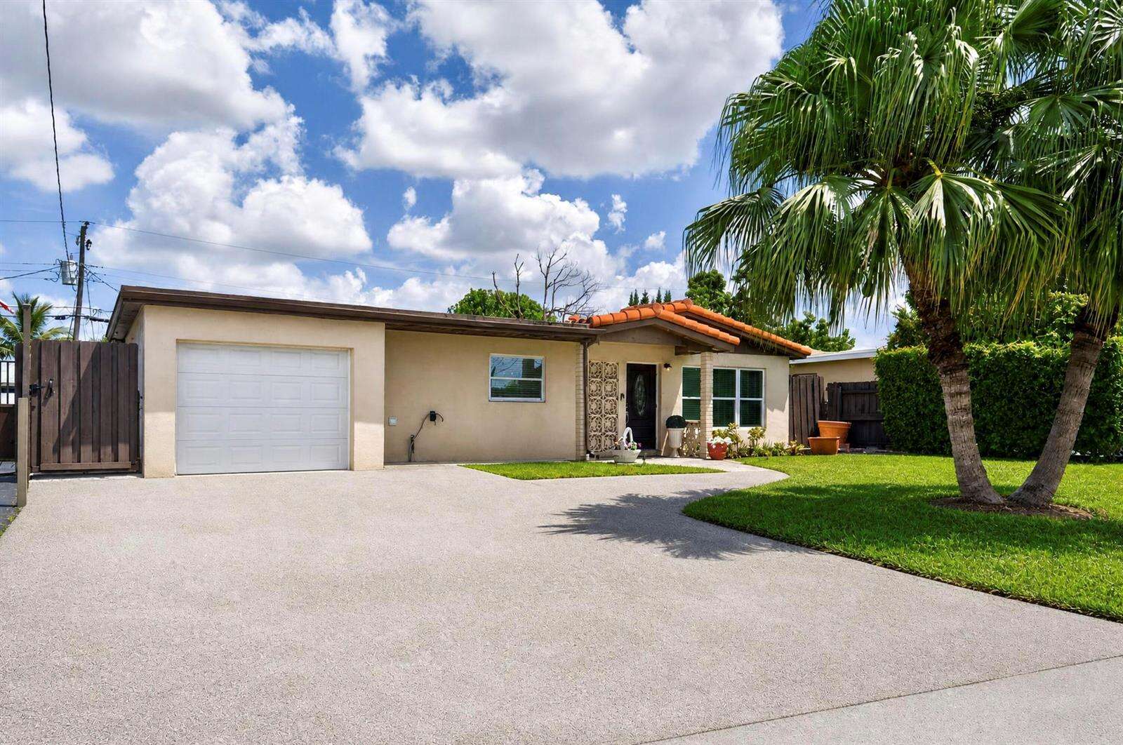 7961 Normandy, Miramar, FL 33023 - For Sale photo 4