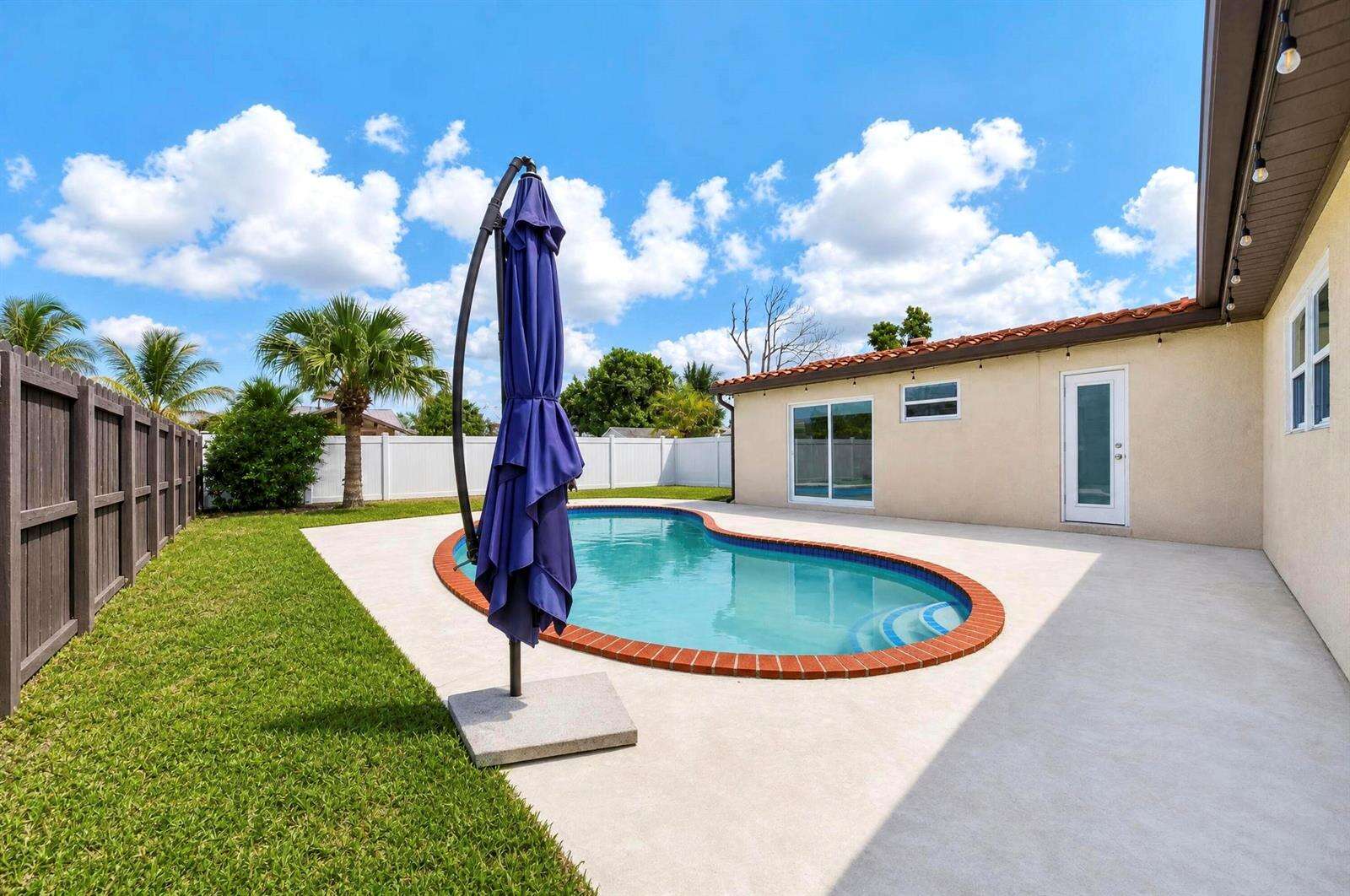 7961 Normandy, Miramar, FL 33023 - For Sale photo 32
