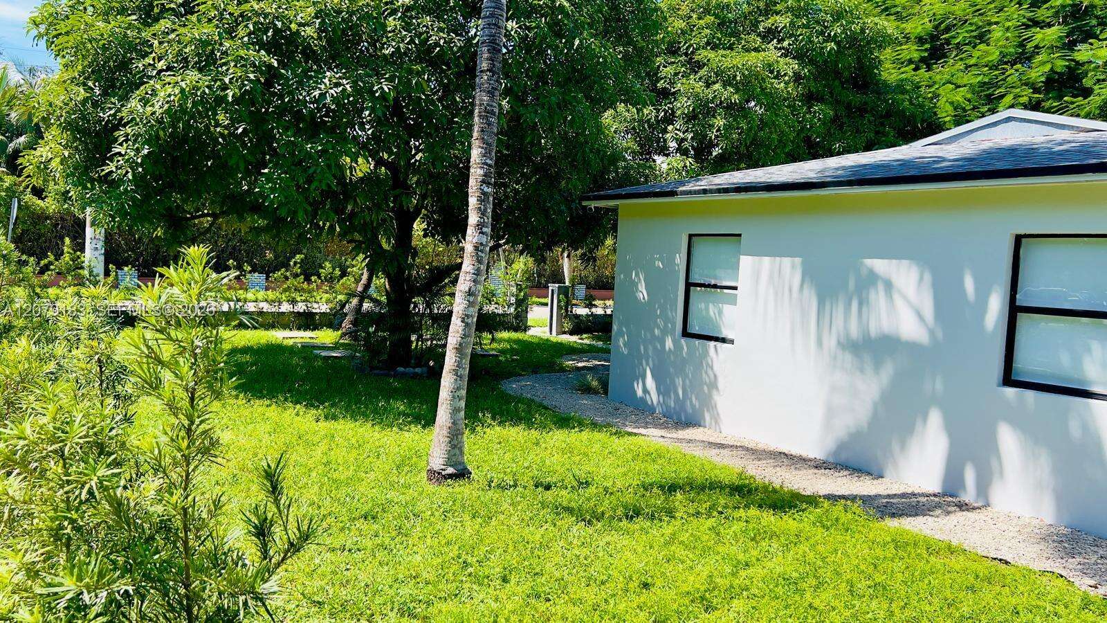 841 24th Ave, Hollywood, FL 33020 - For Sale photo 6