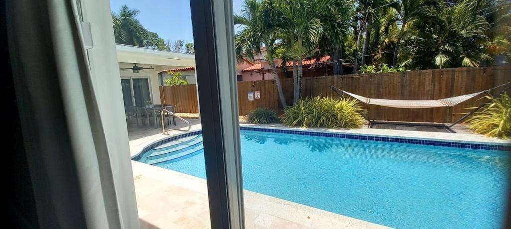 1321 Madison, Hollywood, FL 33019 - For Sale photo 33