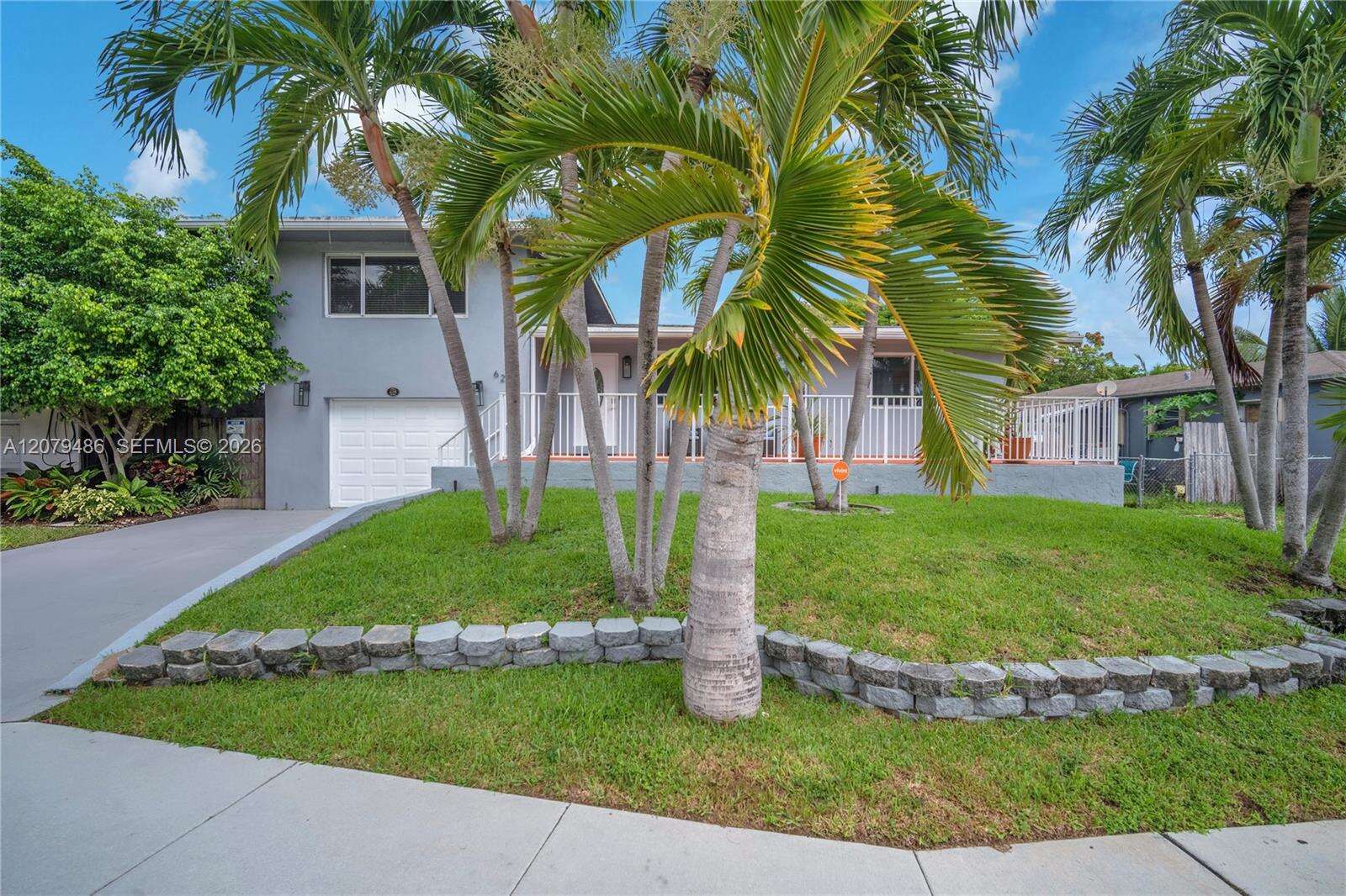 628 4th St, Hallandale Beach, FL 33009 - For Sale photo 3