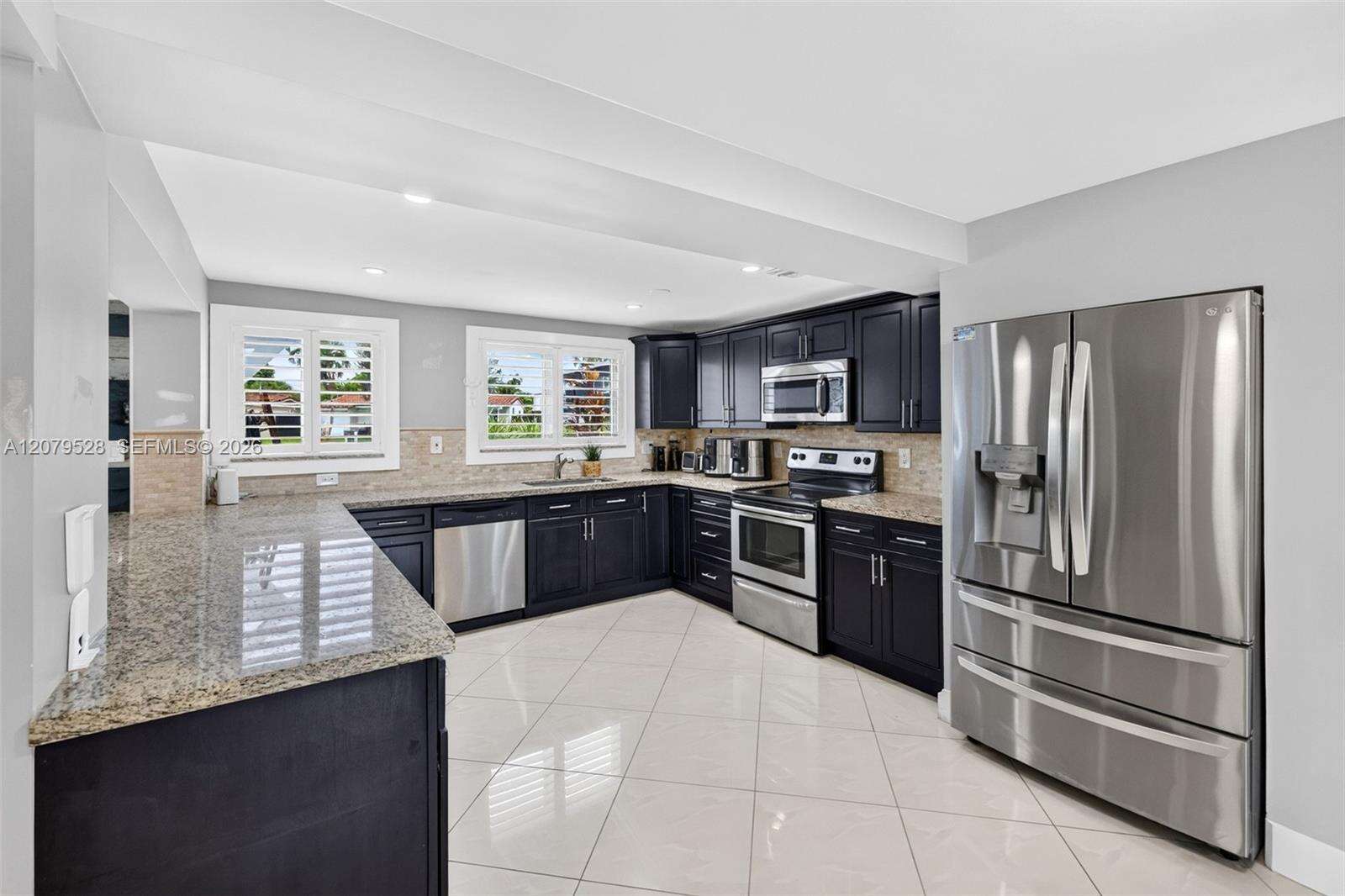 2518 Tortugas Ln, Fort Lauderdale, FL 33312 - For Sale photo 11