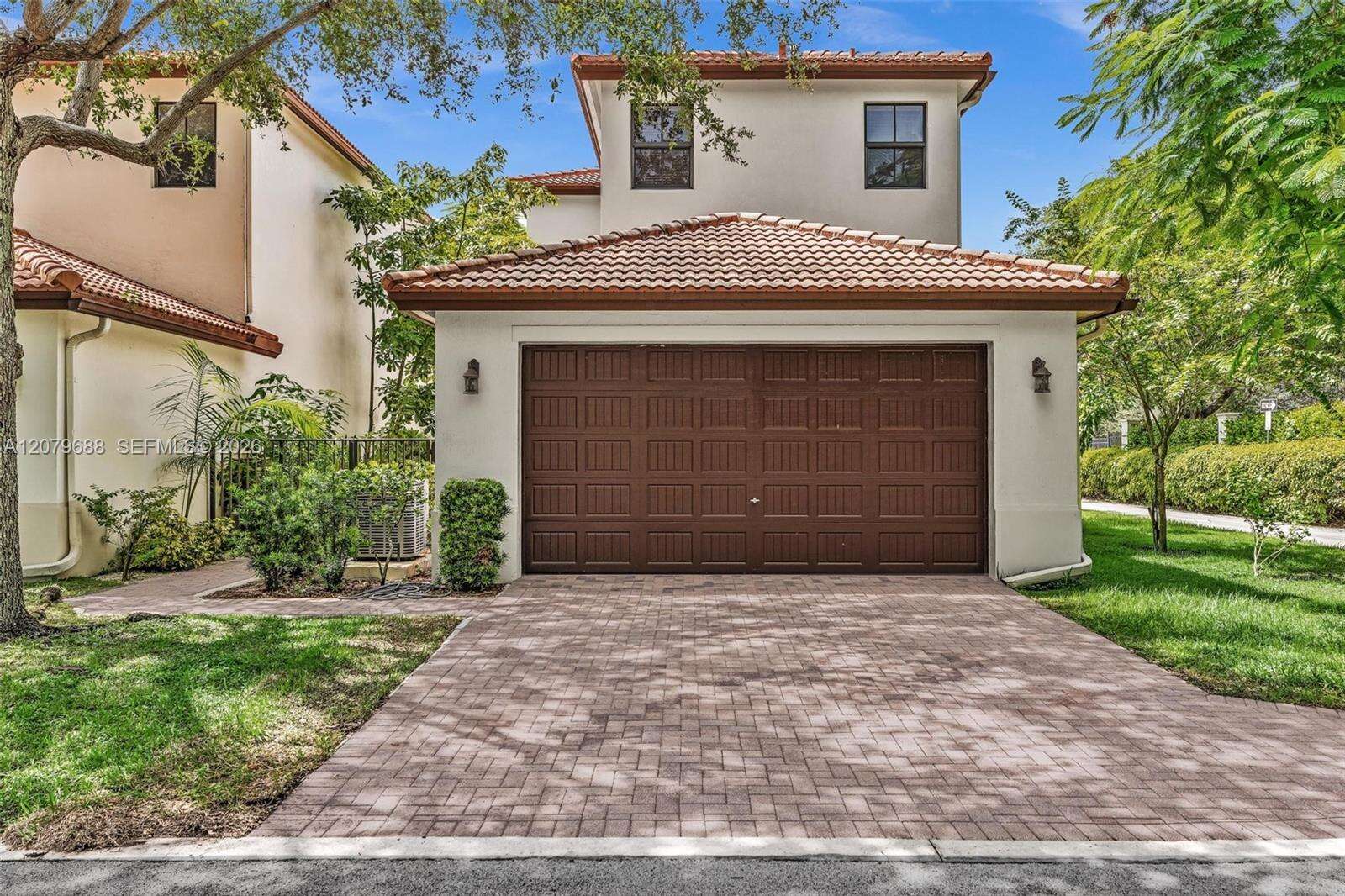 8397 38th St, Cooper City, FL 33024 - For Sale photo 2