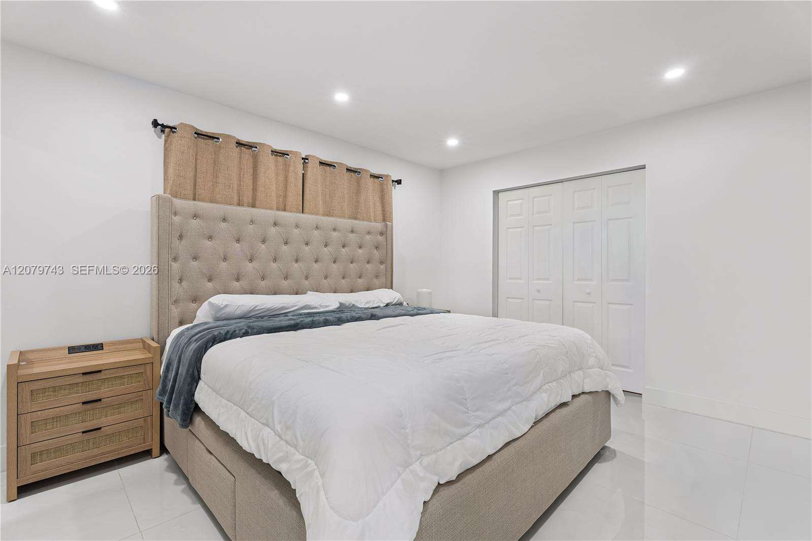 620 98th Ave, Pembroke Pines, FL 33024 - For Sale photo 16