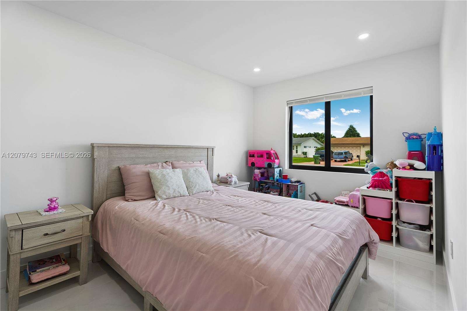 620 98th Ave, Pembroke Pines, FL 33024 - For Sale photo 19