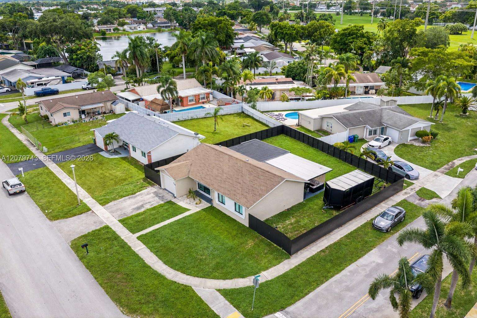 620 98th Ave, Pembroke Pines, FL 33024 - For Sale photo 27