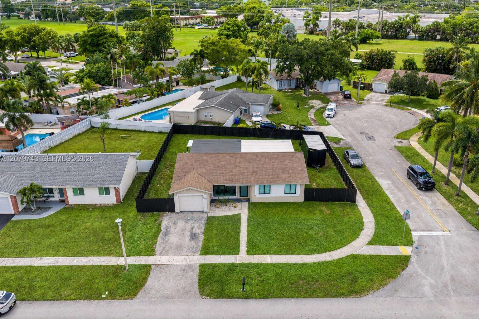 620 98th Ave, Pembroke Pines, FL 33024 - For Sale photo 28