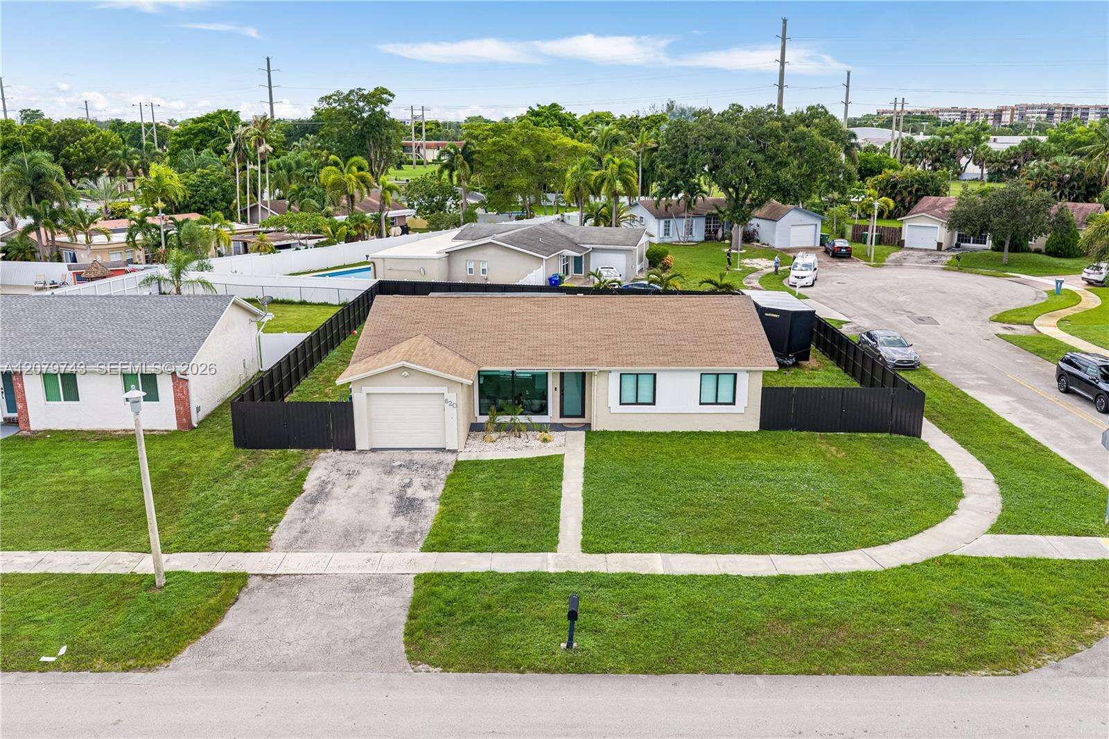 620 98th Ave, Pembroke Pines, FL 33024 - For Sale photo 29