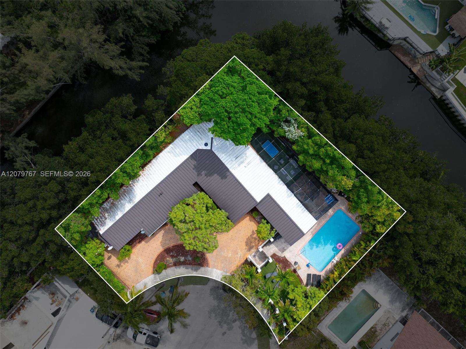 19860 24th Ct, Miami, FL 33180 - For Sale photo 37
