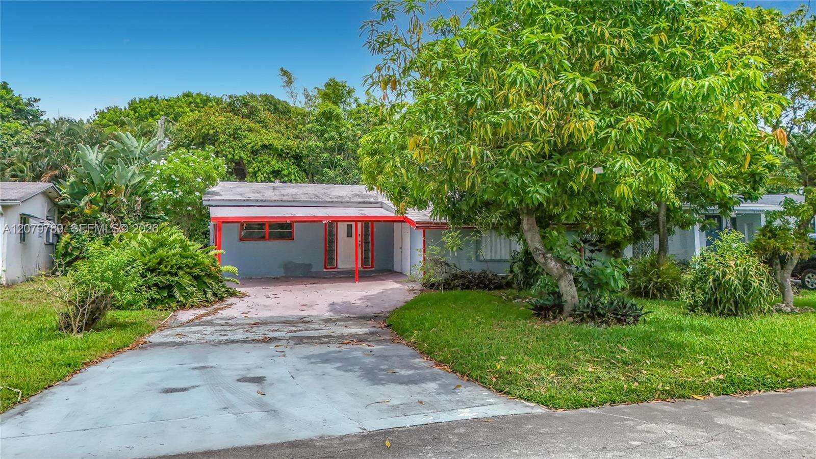 5661 Allen St, Hollywood, FL 33021 - For Sale photo 2
