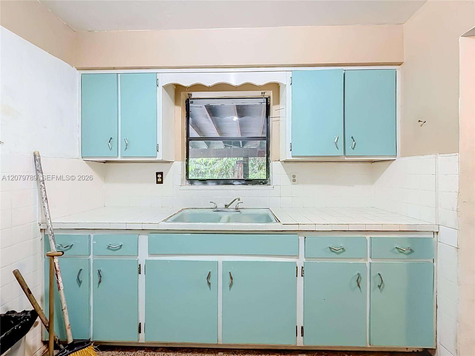 5661 Allen St, Hollywood, FL 33021 - For Sale photo 27