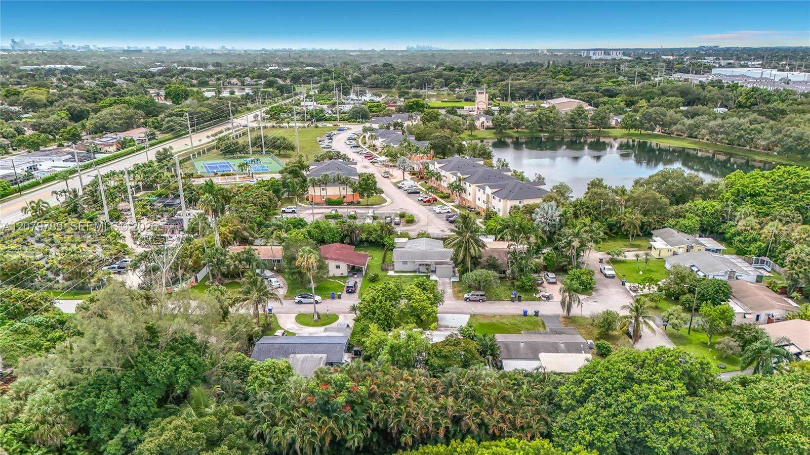 5661 Allen St, Hollywood, FL 33021 - For Sale photo 59