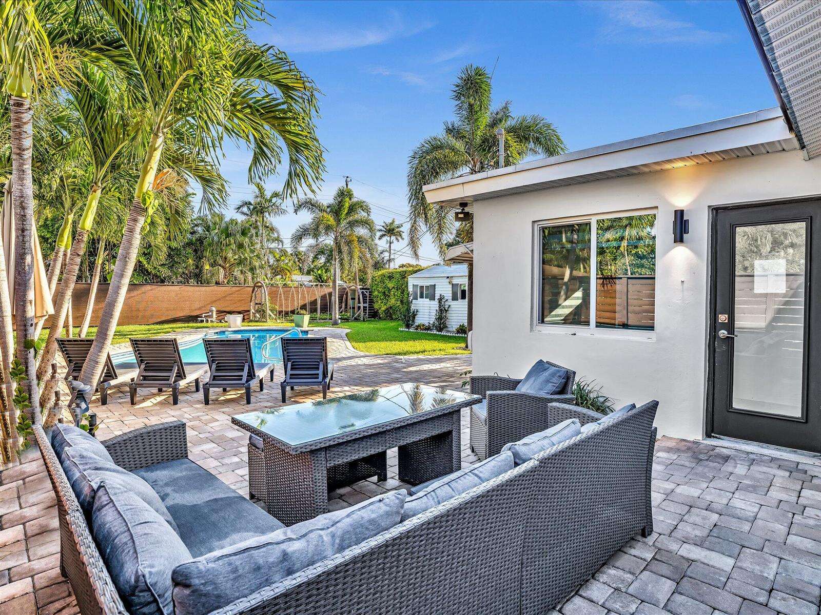 1515 Arthur, Hollywood, FL 33020 - For Sale photo 2