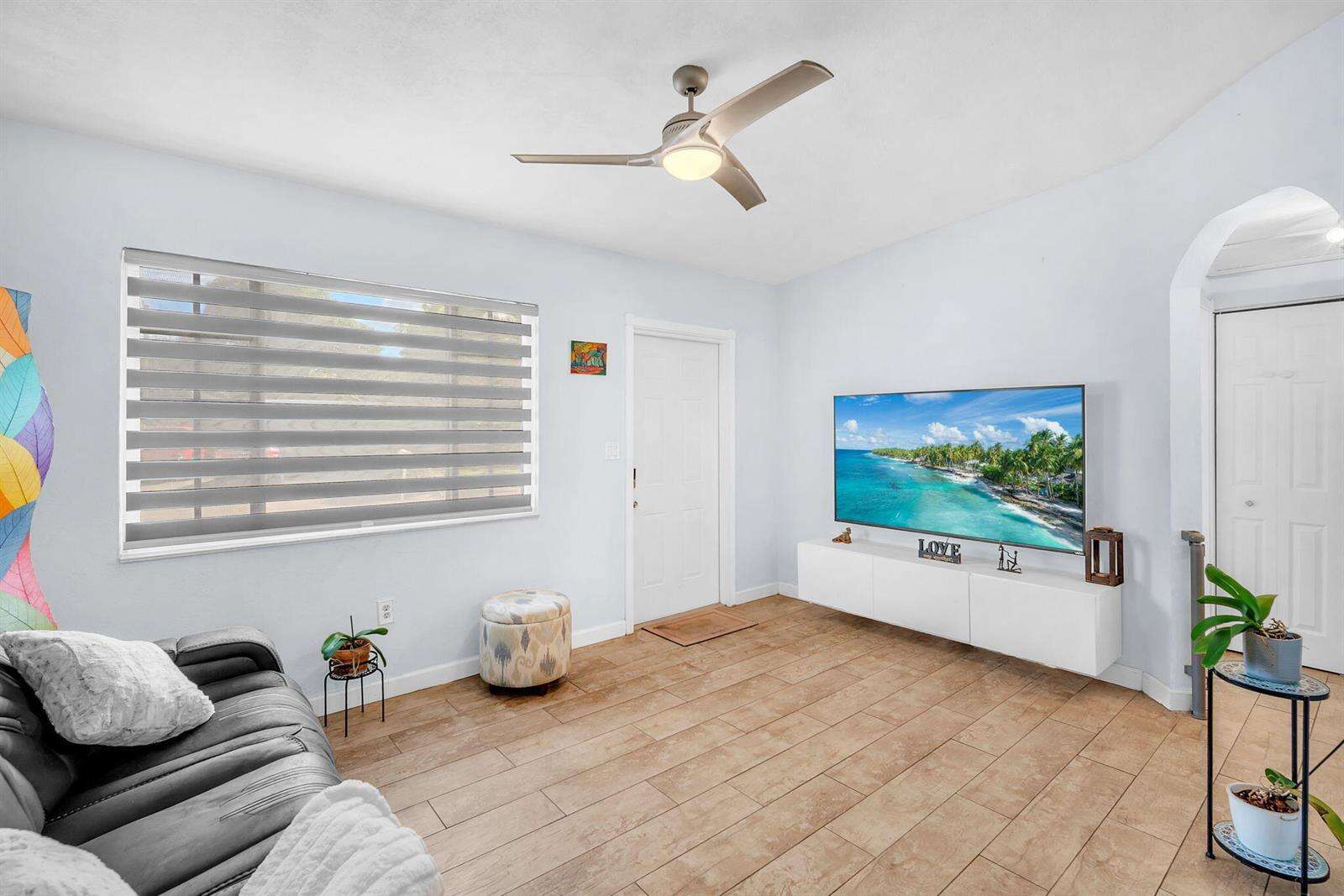 404 62nd, Hollywood, FL 33023 - For Sale photo 8