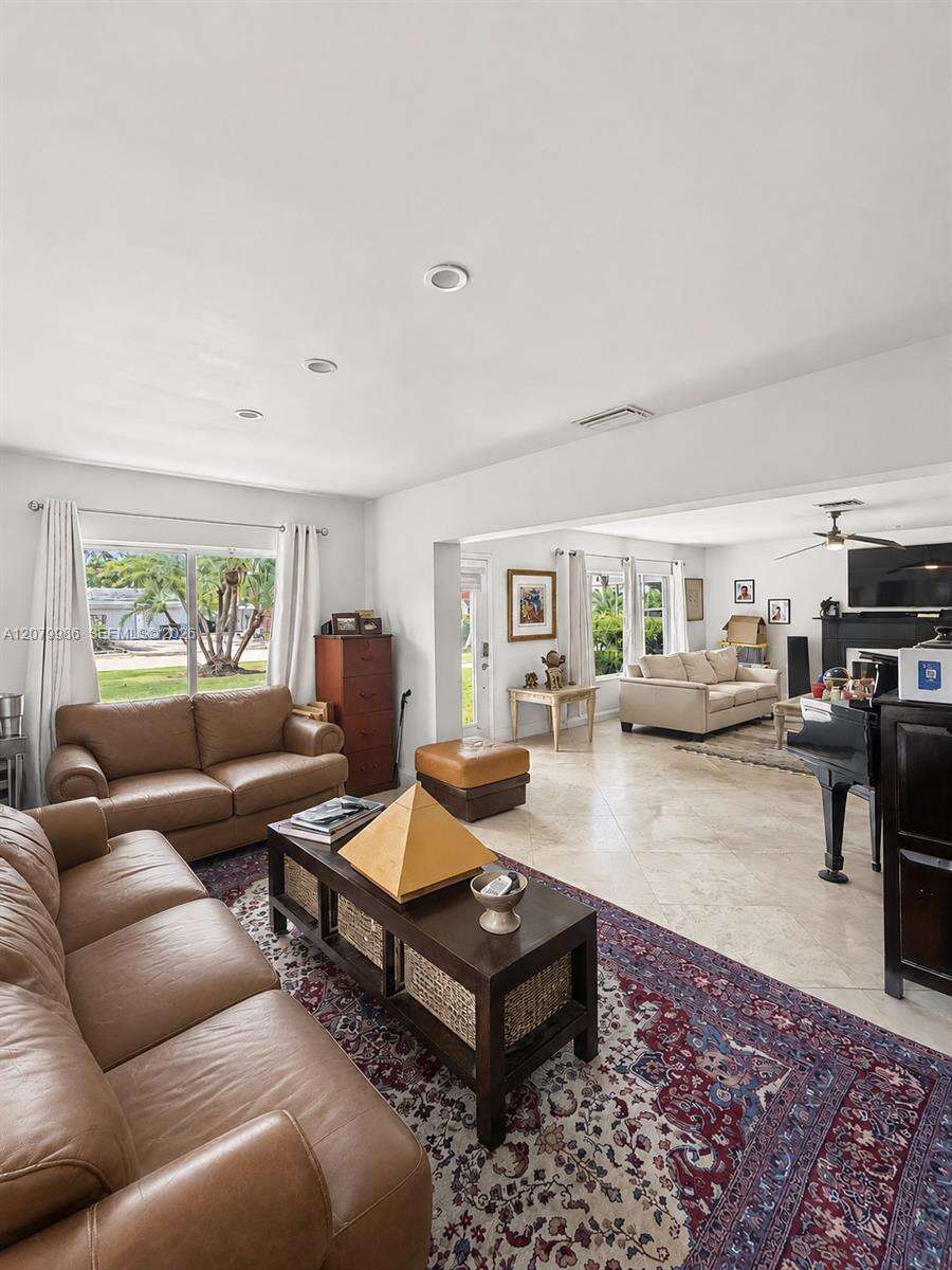 2421 13th St, Fort Lauderdale, FL 33304 - For Sale photo 37