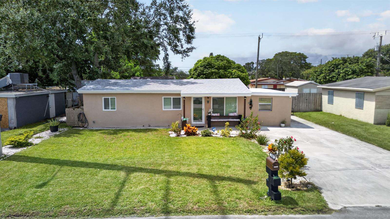 5900 Atlanta, Hollywood, FL 33021 - For Sale photo 1