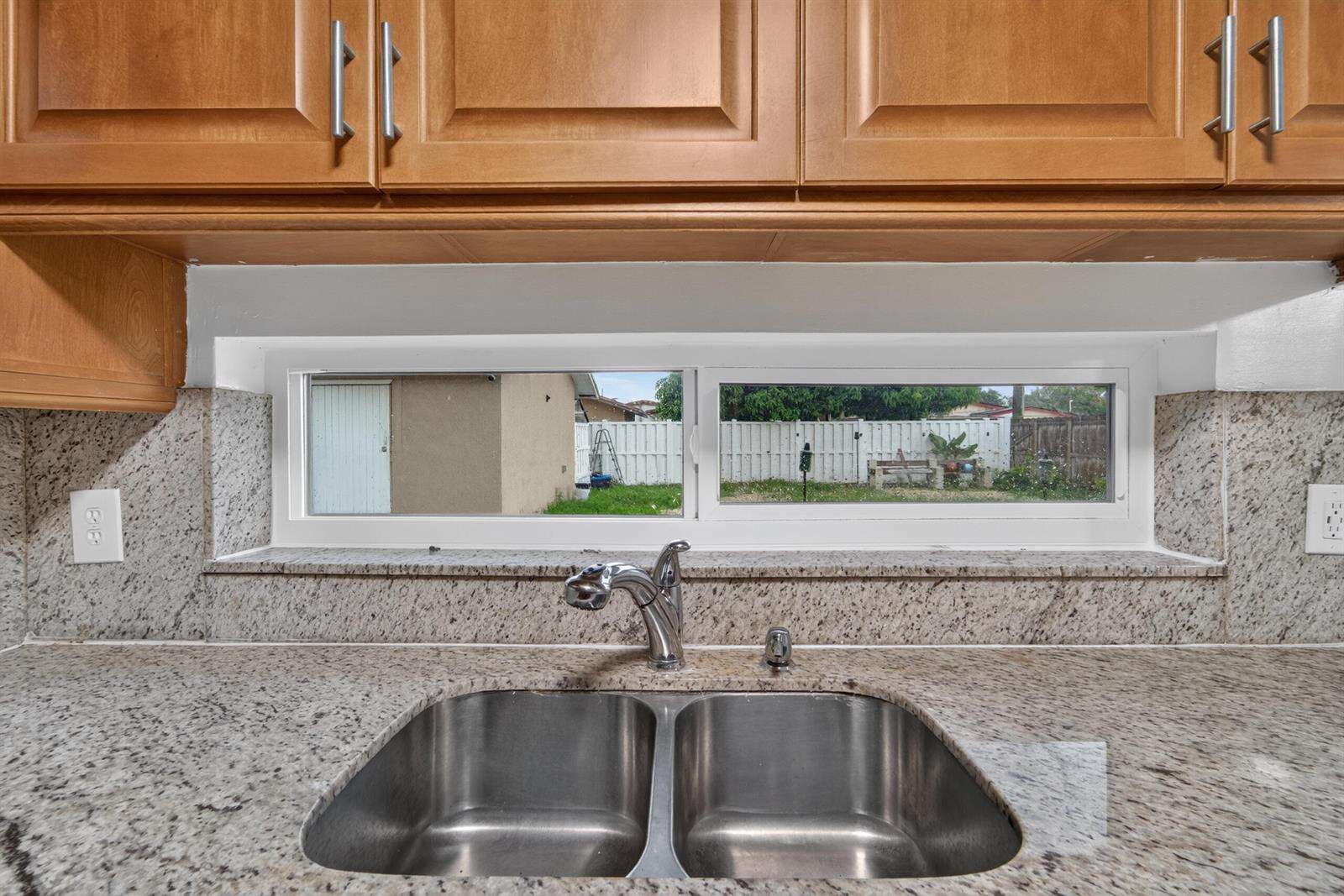 5900 Atlanta, Hollywood, FL 33021 - For Sale photo 12