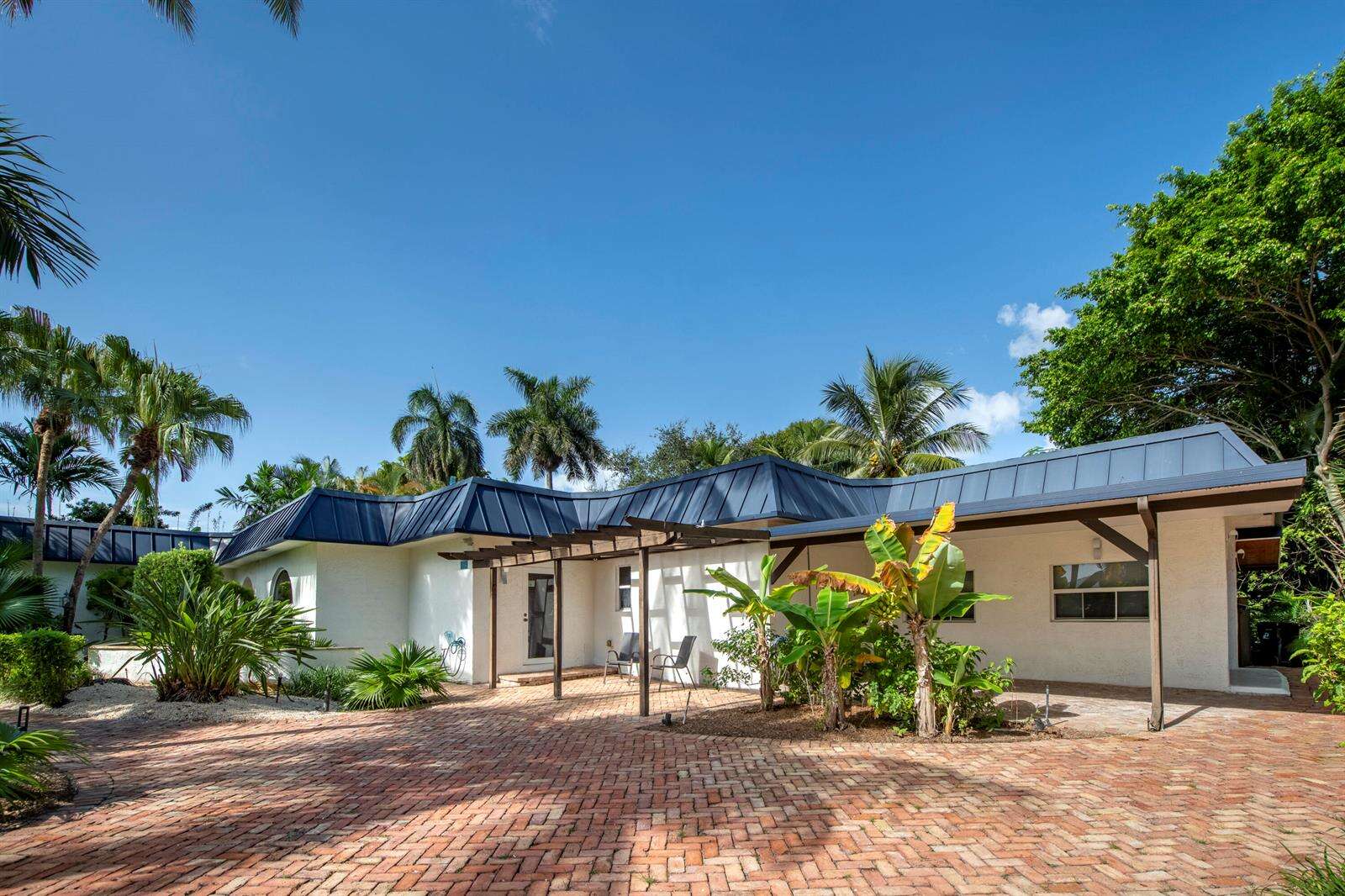 2314 Desota, Fort Lauderdale, FL 33301 - For Sale photo 2