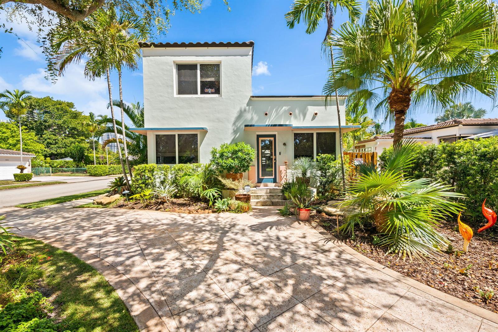 1555 Monroe, Hollywood, FL 33020 - For Sale photo 1