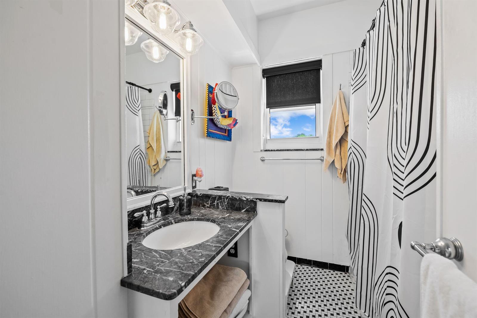 1555 Monroe, Hollywood, FL 33020 - For Sale photo 18