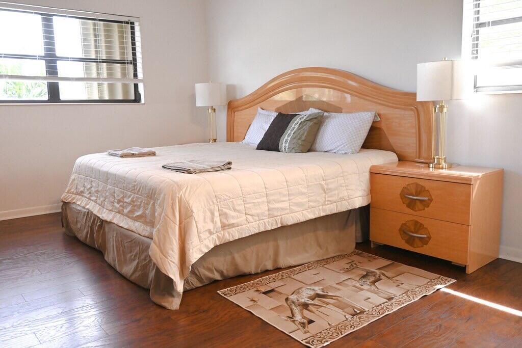 1104 Washington, Hollywood, FL 33019 - For Sale photo 16