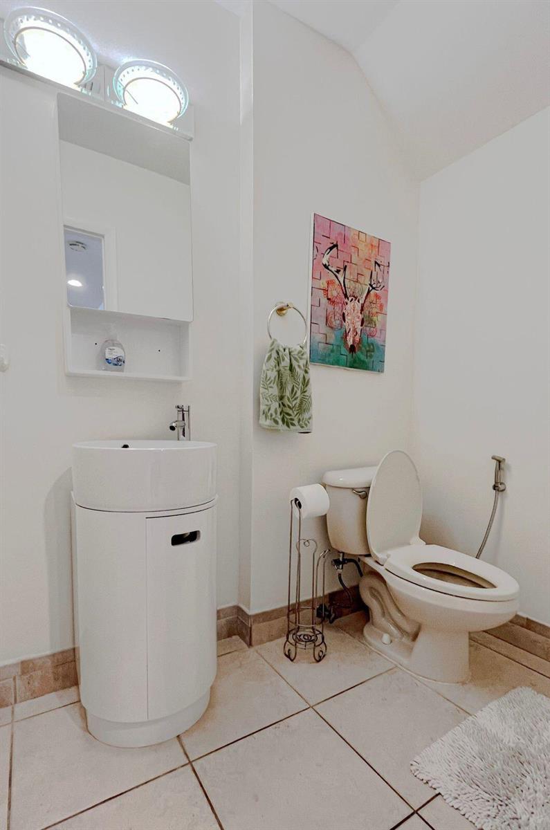 1104 Washington, Hollywood, FL 33019 - For Sale photo 22