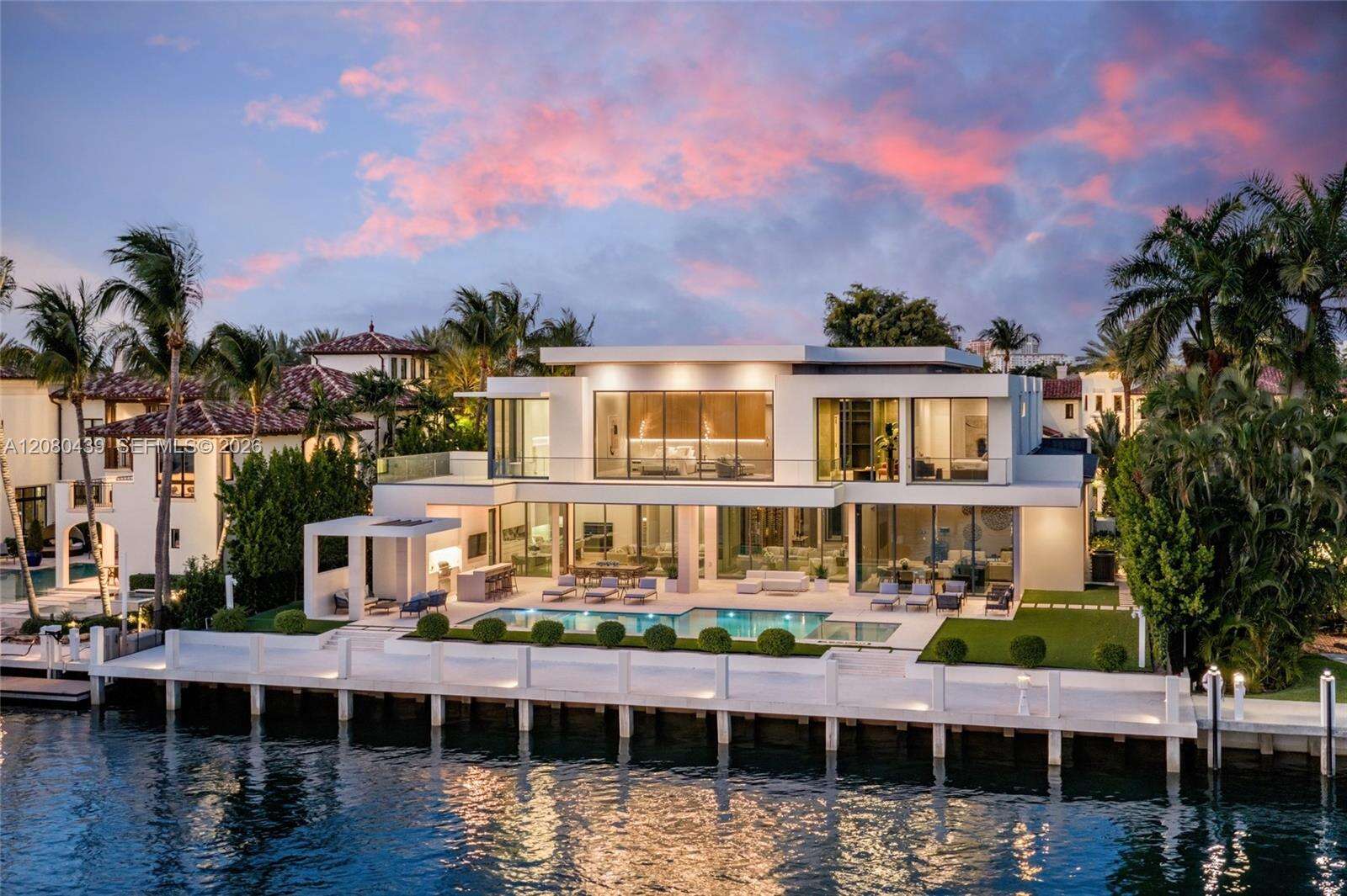 2560 Del Lago Dr, Fort Lauderdale, FL 33316 - For Sale photo 1