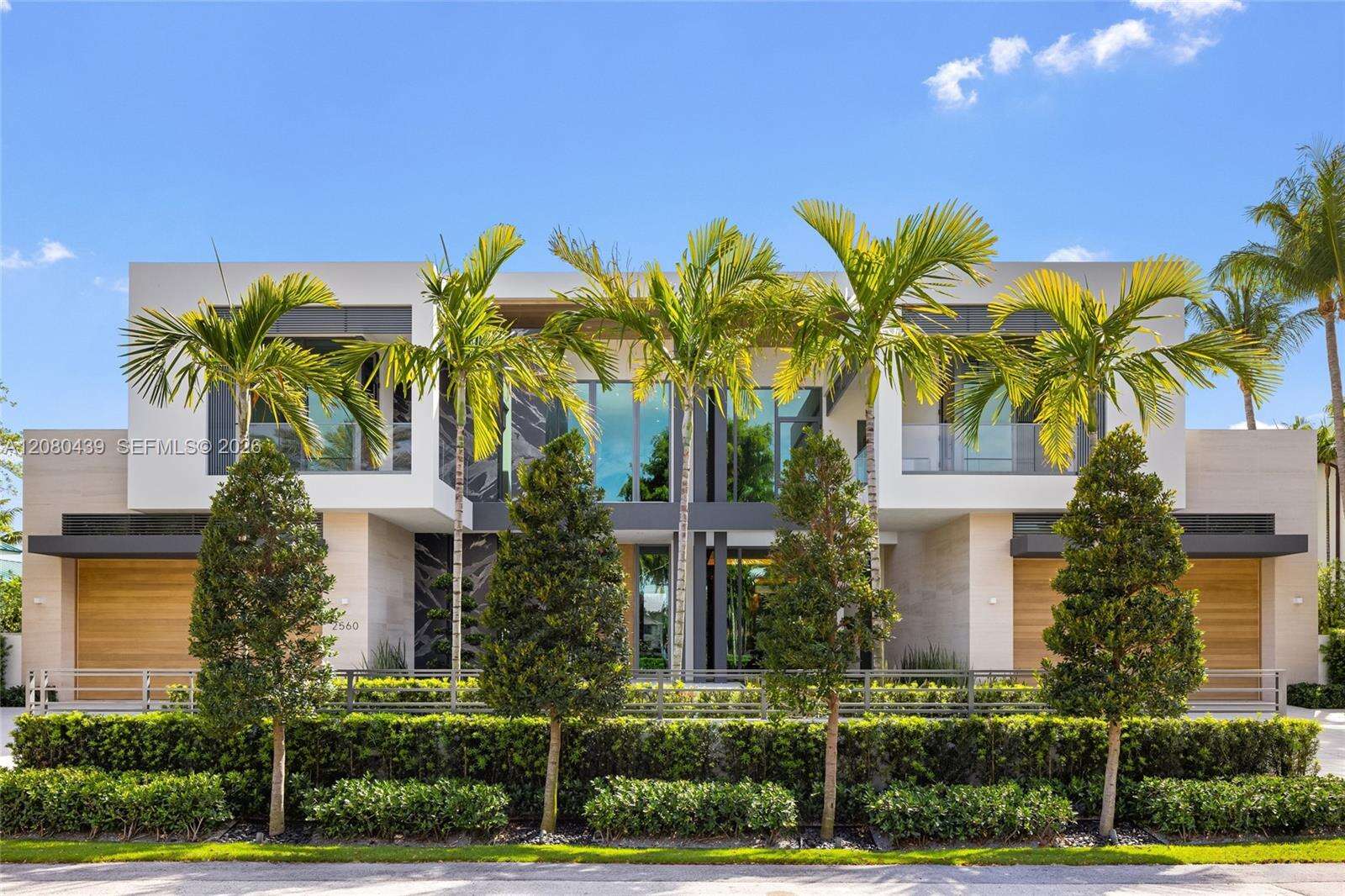 2560 Del Lago Dr, Fort Lauderdale, FL 33316 - For Sale photo 5