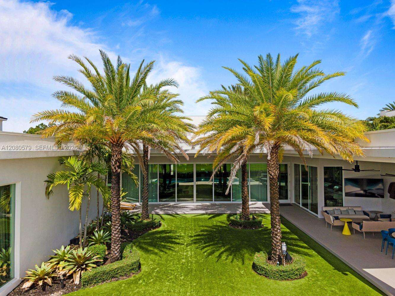 3939 Country Club Ln, Fort Lauderdale, FL 33308 - For Sale photo 2