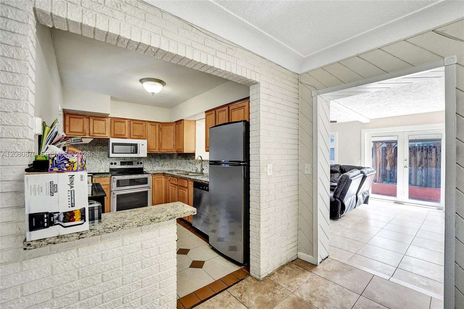 541 70th Ter, Hollywood, FL 33024 - For Sale photo 12