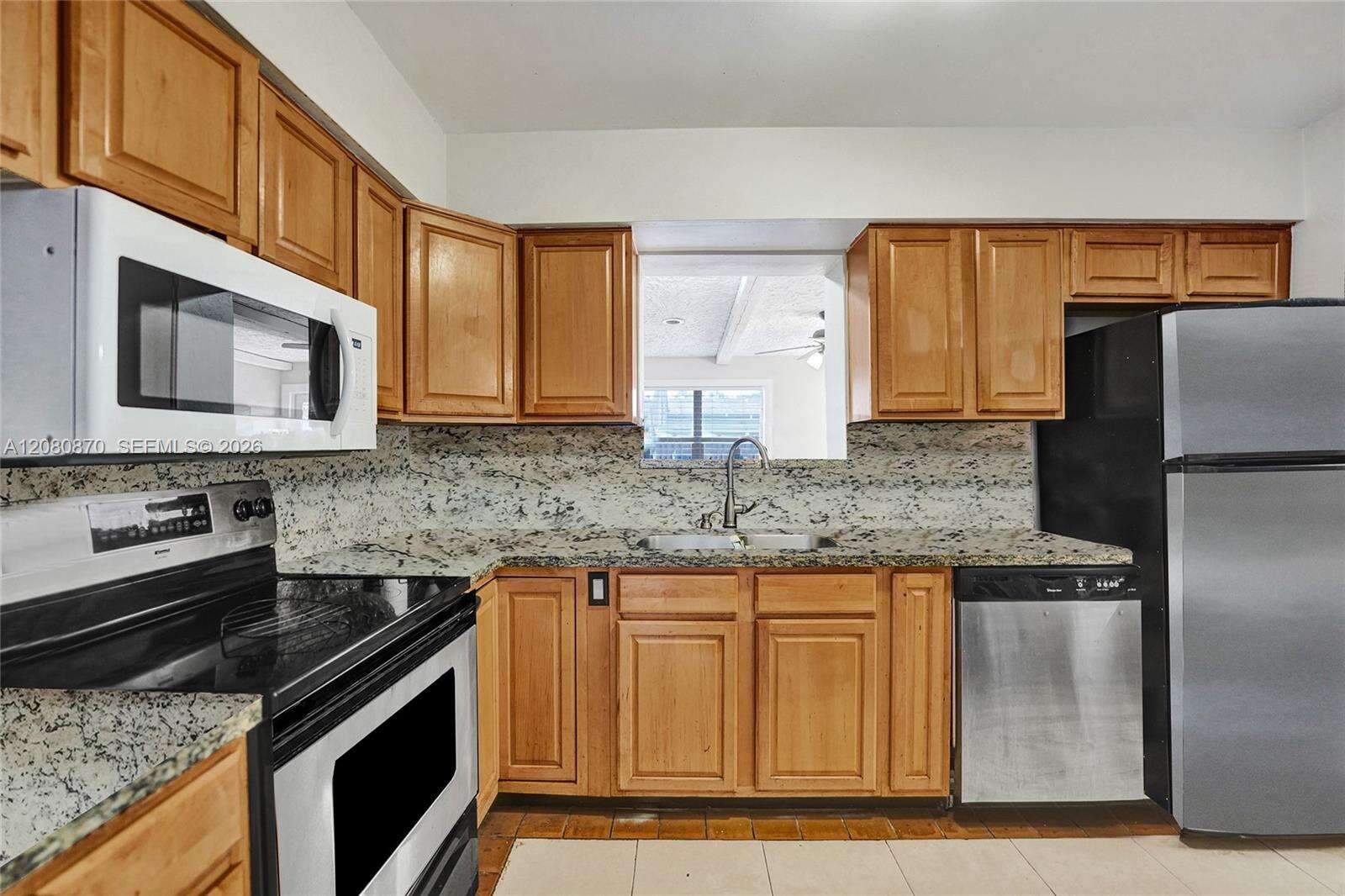 541 70th Ter, Hollywood, FL 33024 - For Sale photo 16