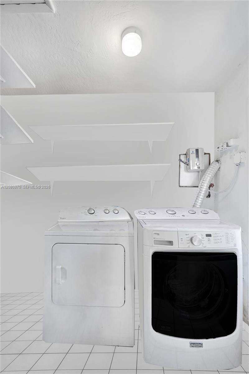 541 70th Ter, Hollywood, FL 33024 - For Sale photo 18