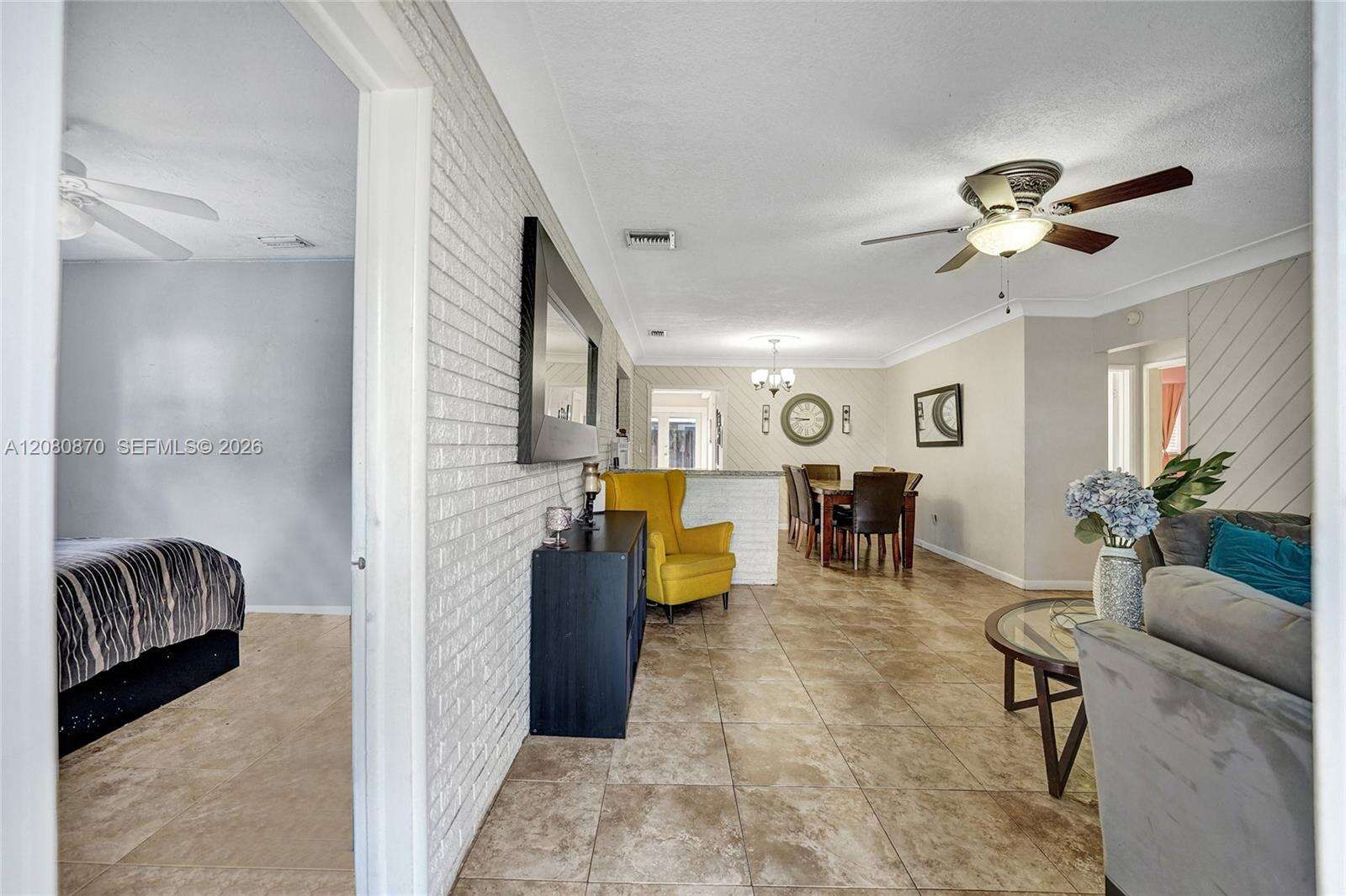541 70th Ter, Hollywood, FL 33024 - For Sale photo 4
