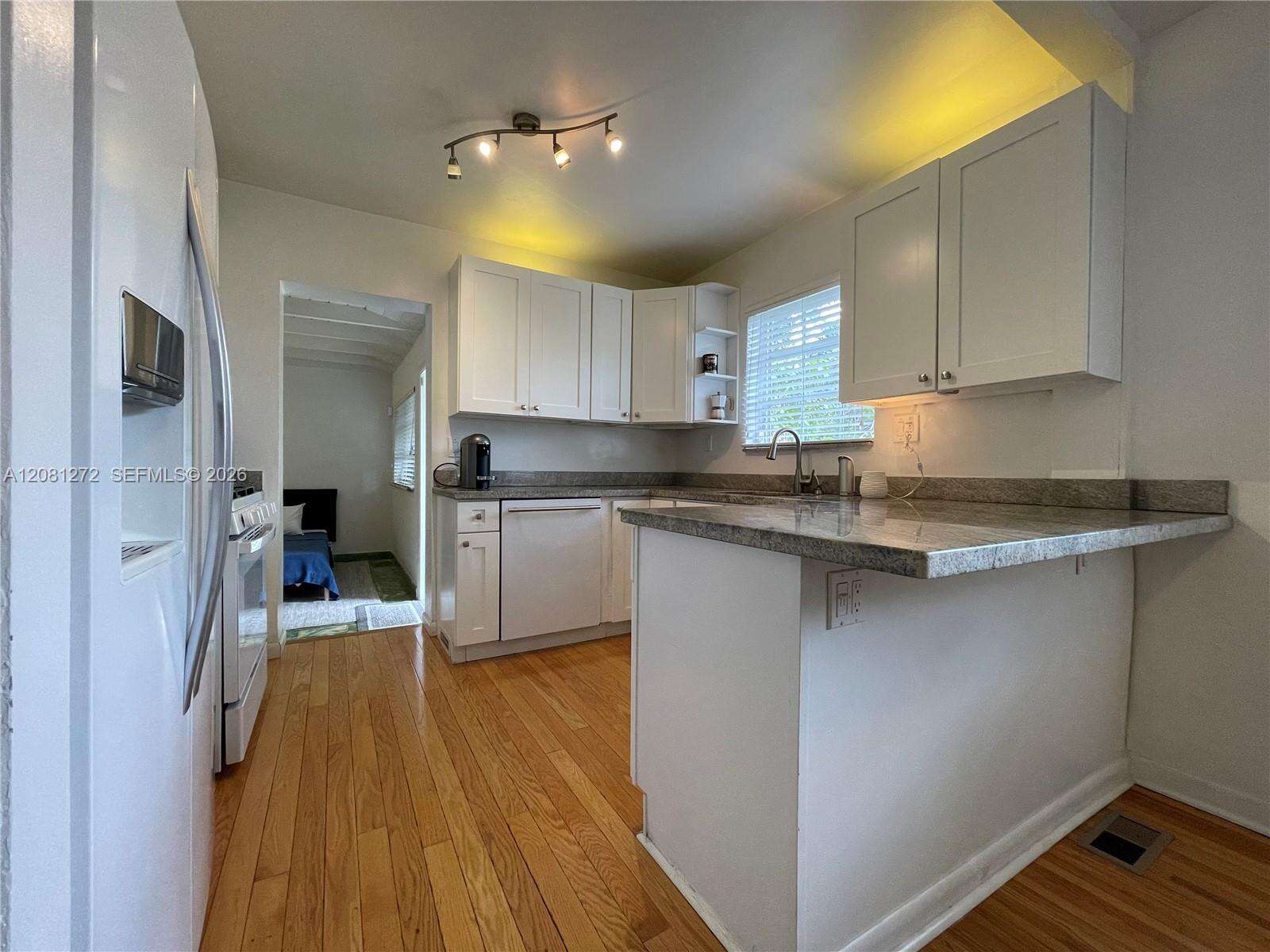 2935 Calusa St, Miami, FL 33133 - For Sale photo 20
