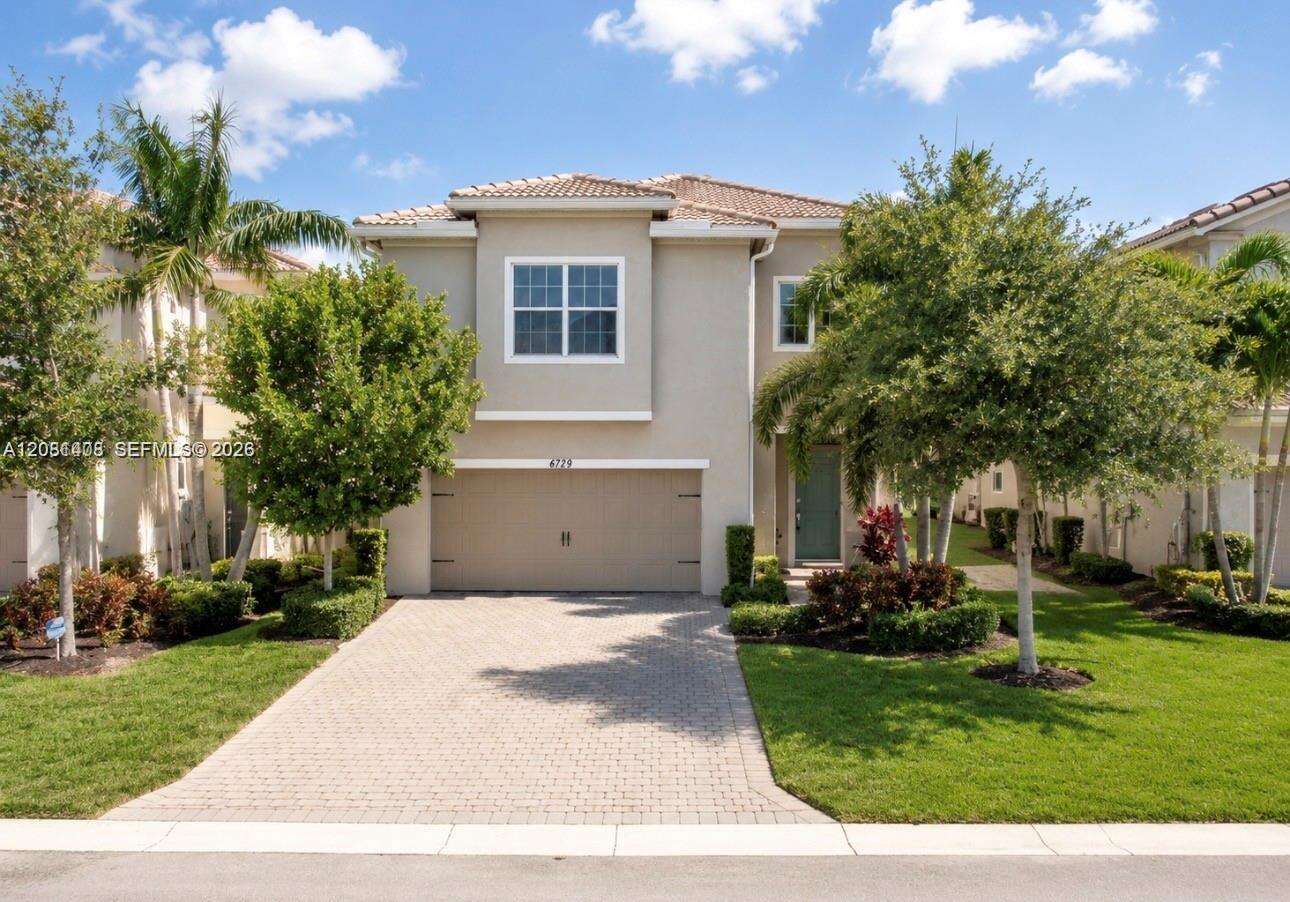 4729 Greenway Dr, Hollywood, FL 33021 - For Sale photo 1