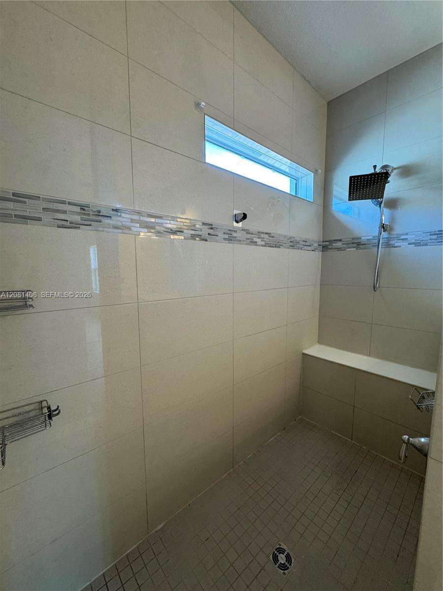 4729 Greenway Dr, Hollywood, FL 33021 - For Sale photo 20